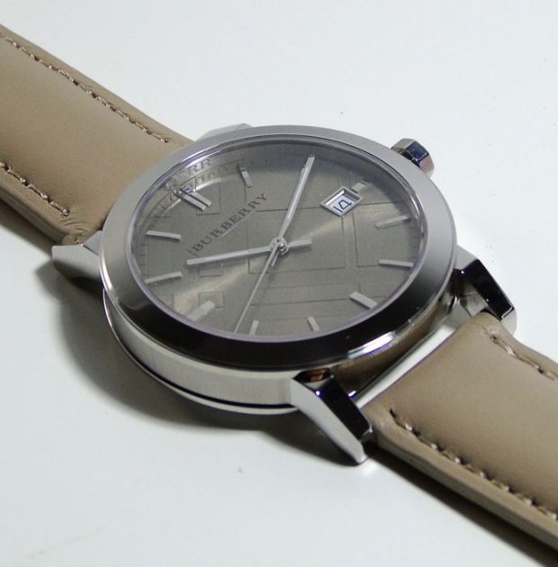 Burberry The City Silver Dial Beige Leather Strap Unisex Watch - BU9010 Watches Burberry   
