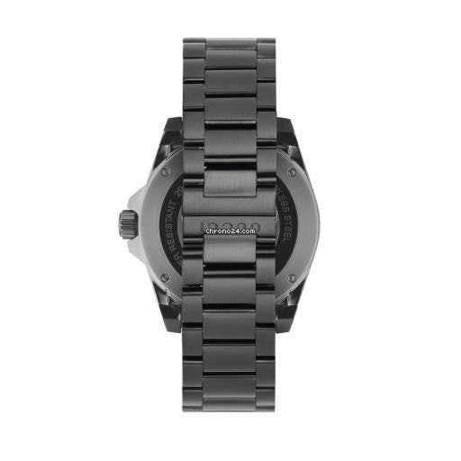 Gucci Dive Sapphire Crystal Black Dial Black Steel Strap Watch For Men - YA136205 Watches Gucci   