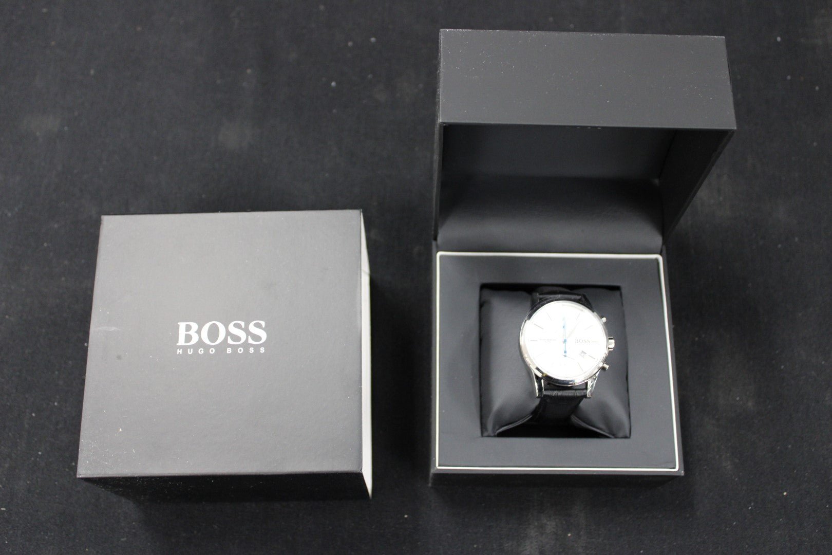 Hugo Boss Jet Silver Dial Black Leather Strap Watch for Men - 1513282 Watches Hugo Boss   