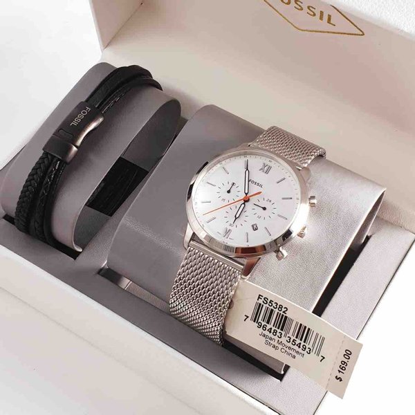 Fossil Neutra Chronograph White Dial Silver Mesh Bracelet Watch for Men - FS5382 Watches Fossil   