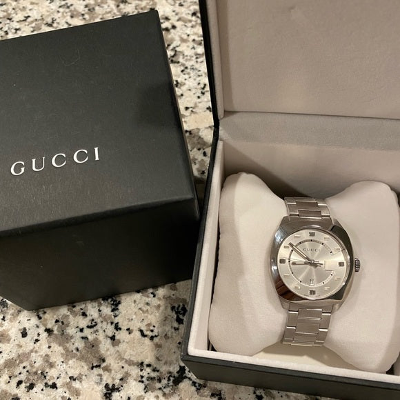 Gucci GG2570 Silver Dial Silver Steel Strap Watch For Men - YA142308 Watches Gucci   