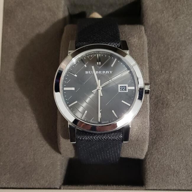 Burberry Heritage Grey Dial Black Leather Strap Watch for Men - BU9024 Watches Burberry   